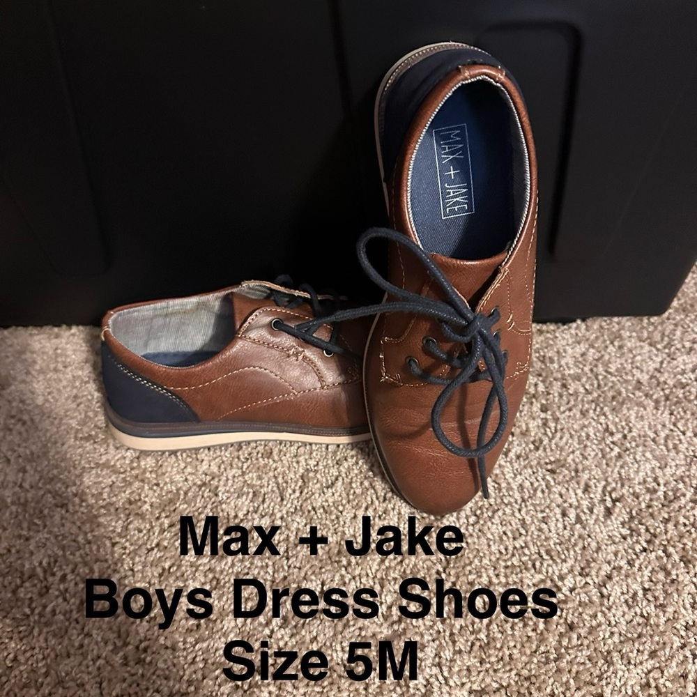 Max + Jake Boys Brown Dress Shoes